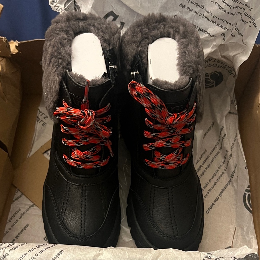 UGG Kids Boots Black with Red Laces